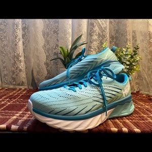 HOKA one one blue/green color women size 9